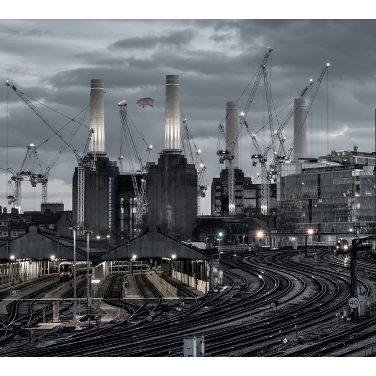 Pink Floyd - Animals (2018 Remix) (180G/LP/CD/Blu-Ray/DVD) & Final Cut (180G/Gatefold) (2016 Version)