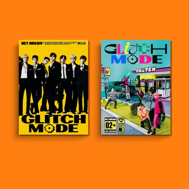 4Th Album Dreamscape (Dreamscape Ver.) & Glitch Mode (Photobook Ver.)