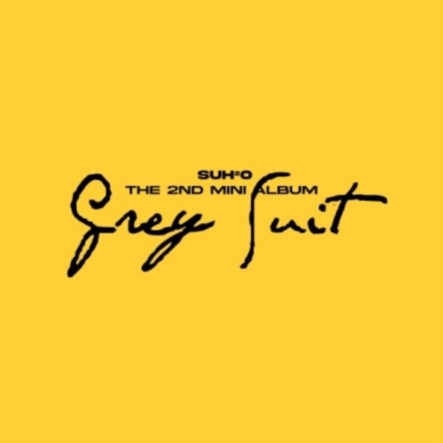 Grey Suit (Photo Book Ver.) & Grey Suit (Digipack Ver.)
